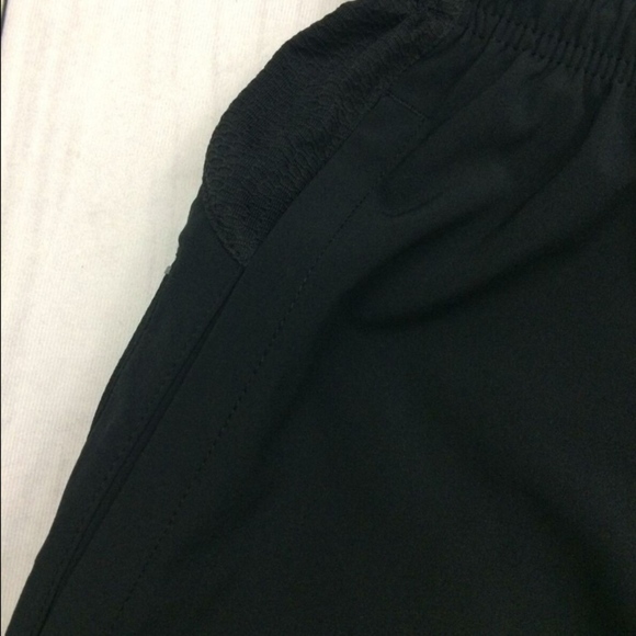 Reebok Mens Speedwick woven Sport Shorts 2.0 Black - Picture 3 of 8